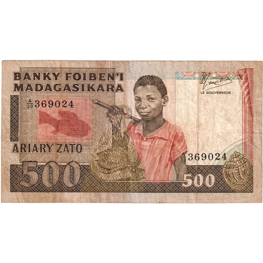 Madagascar,
 
 500 francos = 100 araras,
 
 FV (30-35)