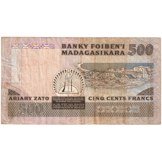 Madagascar,
 
 500 francos = 100 araras,
 
 FV (30-35)